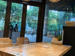 -Dough&Joe团憩(瑞虹天地月亮湾店)