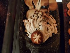 菌菇拼盘-哥老官重庆美蛙鱼头(虹口龙之梦店)