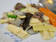 -壹零贰小馆(桂城石啃店)