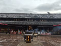 -峨眉山报国寺