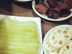 -红九格老火锅(三峡广场店)