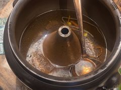 -云海肴·汽锅鸡·云南菜(天山百盛优客店)