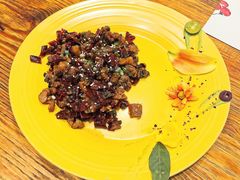 四川自贡兔肉-甜阿姨·天台花园私房菜(万松园店)