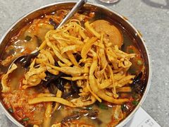 -华记煲仔华·煲仔饭(市桥易发店)