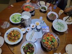 -胡胖子专业长沙菜(衡山路店)