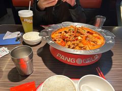 -胖哥俩肉蟹煲(华贸店)