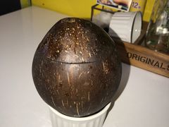 -志龙皇冠吃货椰子铺