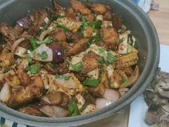 -亚黑亚炕锅农家美食(清水河店)