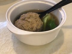美龄狮子头-南八仙·老上海味道(南京东路店)