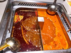 -海底捞火锅(金山百联店)