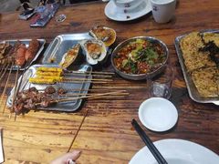 -蚝美人·生蚝海鲜烧烤(茶花园店)
