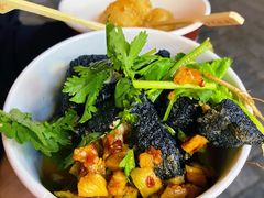 -黑色经典臭豆腐·湖南特产(坡子街店)