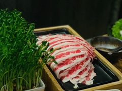 -湊湊火锅·茶憩(杭州湖滨银泰in77店)