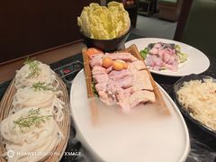 -得意咚瓜·顺德鱼生·冬瓜火锅(深圳首店)