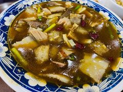 酥肉小碗汤-真不同饭店(老城店)