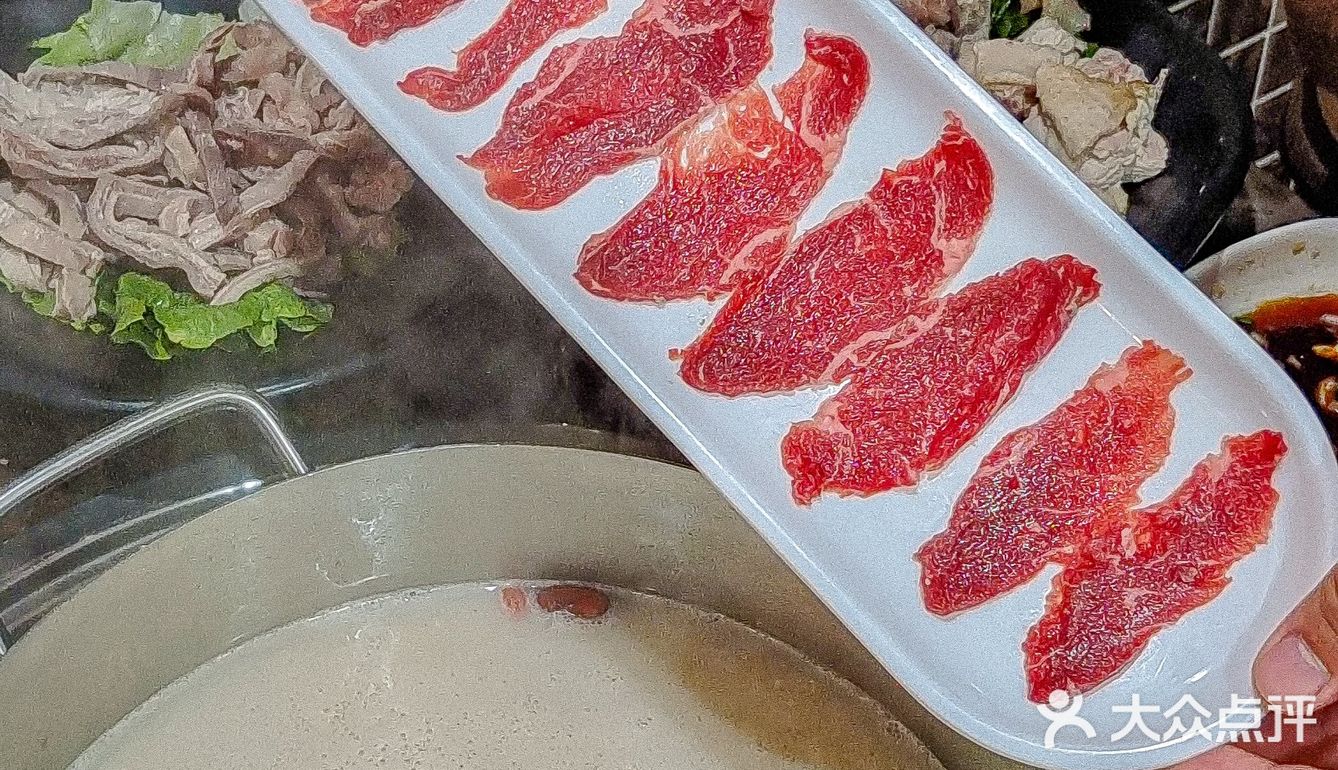 这碗奶呼呼的猪肚鸡汤简直绝了❗❗一口沦陷  