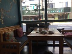 靠窗位-乌镇那一年小院主题餐厅(甘泉西路店)