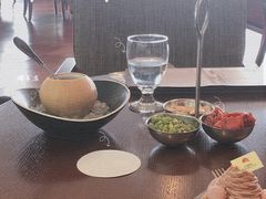 -白天鹅宾馆·月兔吧