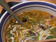 -云阿蛮云南生烫牛肉米线(奉贤路店)