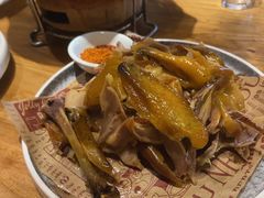 -头上红煨盐鸡·非遗院子餐厅