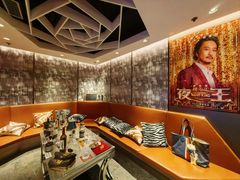 -香港ELEMENTS圆方