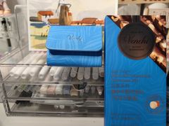 -VENCHI 闻绮(北京国贸商城店)