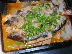 碧绿青椒芒果鱼-夯鱼烤鱼·尔滨地标美食(保健路店)