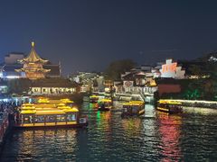 -南京夜泊秦淮君亭酒店·金陵书画院