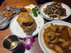 -老兰家传统烧烤炒菜泡馍(小南门店)