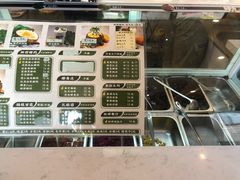 -津椰本·海南正宗椰奶清补凉(店一店)