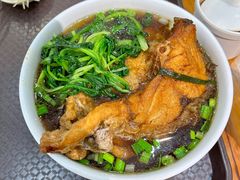 爆鱼焖肉面-陆振兴(东环店)