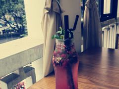 -Mark&Mars Restaurant