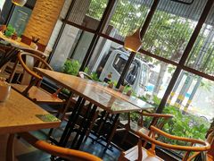靠窗位-东园小馆·早茶·淮扬小炒(江都路店)
