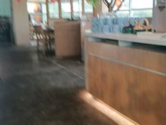 大堂-蜜桃餐厅·伴山(湖滨商业街店)