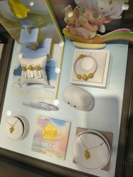 -周生生Chow Sang Sang(新世界店)