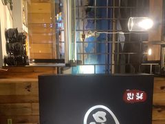 -洪氏嗨捞·广东猪肚鸡·椰子鸡火锅(西咸万象城店)