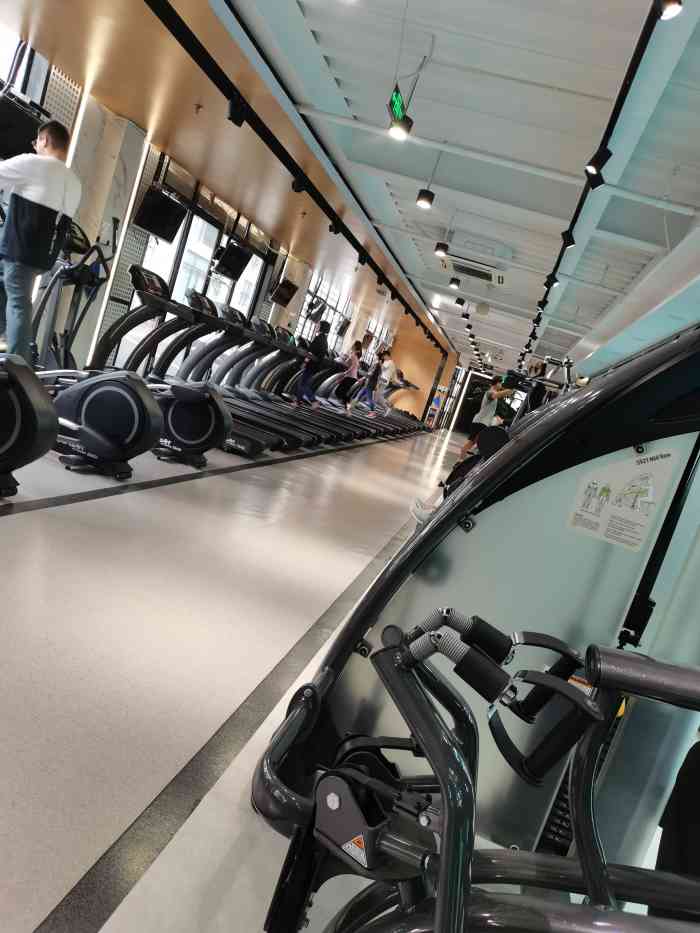 优力游泳健身(赤岗店)-"今天去体验了一下附近的这家健身房,环境整.