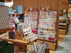 -百新书局(尚悦湾店)