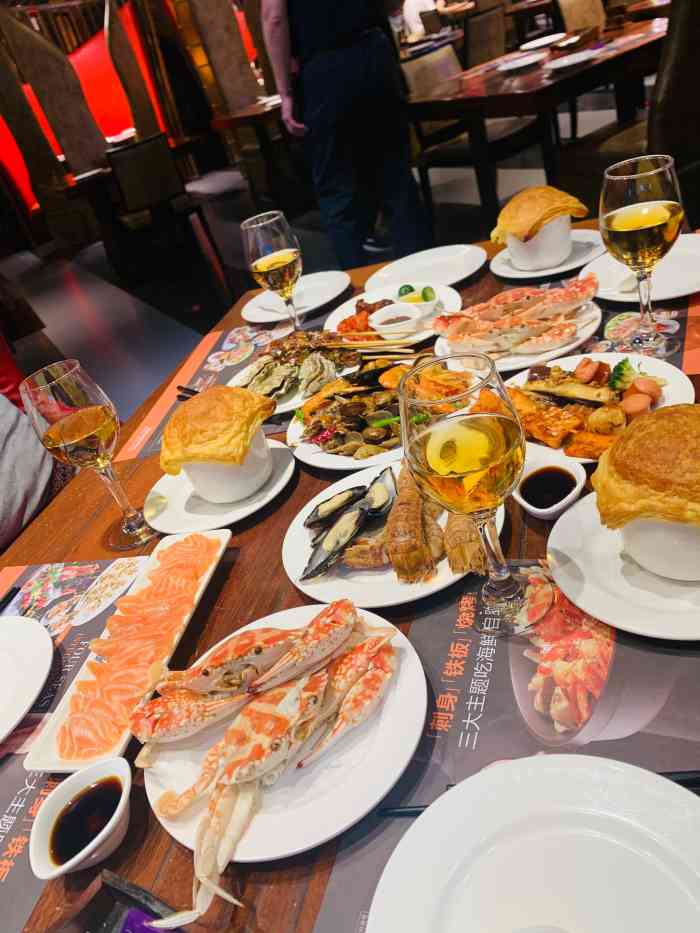 四海一家(益田假日广场店)-"性价比越来越低了…旧同事聚会,如果不是.