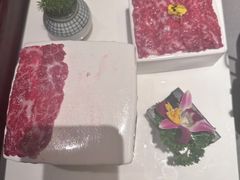 -左庭右院鲜牛肉火锅黑金店(陆家嘴中心店)
