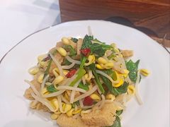 菠菜豆芽拌面筋-汉唐宴长安食府