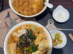 -丽丽三鲜螺蛳粉(田林路店)