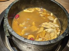 -蘑界·野生菌火锅(深业上城店)