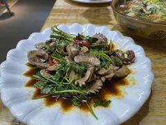 香菜拌猪腰-聪辉同安老美食饭店(大元路店)