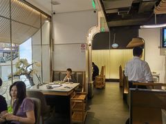 -左庭右院鲜牛肉火锅(浦江欢乐颂店)