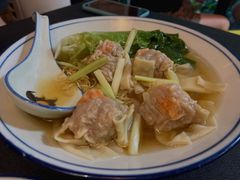 蟹子鲜虾云吞面-左记港食(融科天城店)