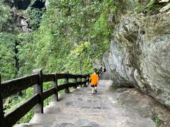 -龙水峡地缝景区