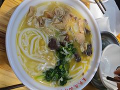 -文山荷鲜居(翠湖店)
