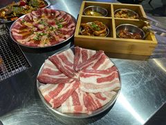 -马路牙子地桌烤肉(工体店)