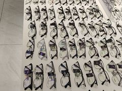 -J-Optical佳视明眼镜·蔡司视觉(青岛金茂览秀城店)